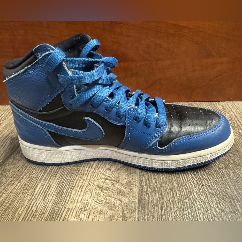 Nike Black and Blue Sneakers High-Top Leather - Picture 12 of 14